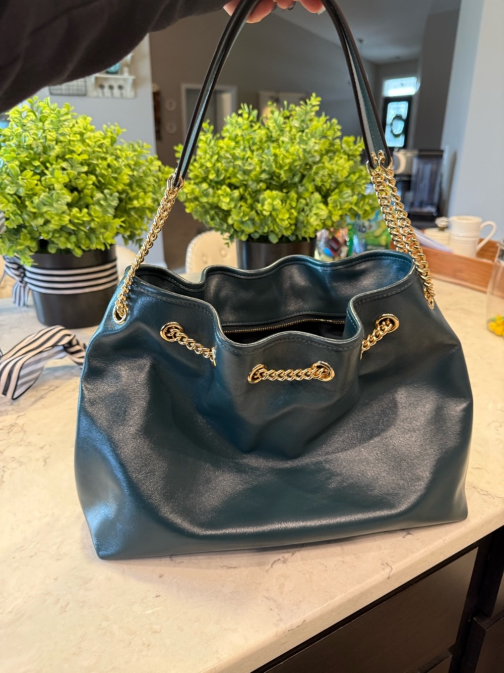Coach Evelyn Shoulder bag in shiny smooth leather - Picture 6 of 8